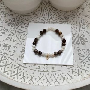 White Magnésite with Boulder Opal beaded bracelet